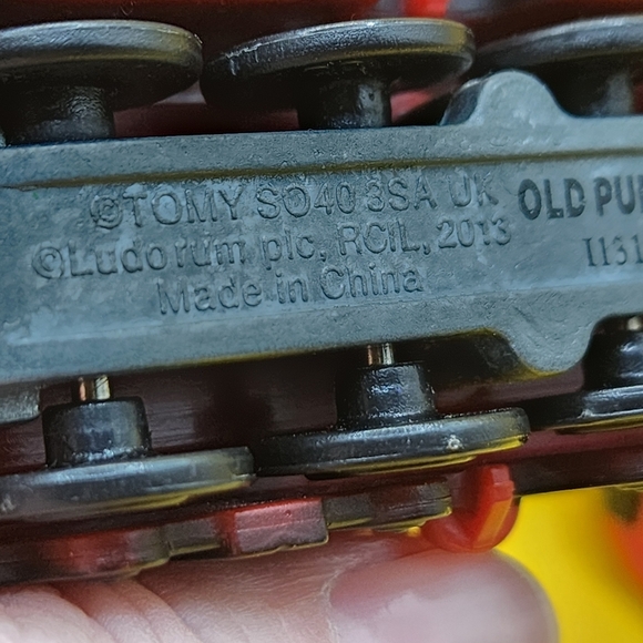2013 Tomy Old Puffer Pete Train Engine Chuggington Red Diecast - Picture 5 of 6